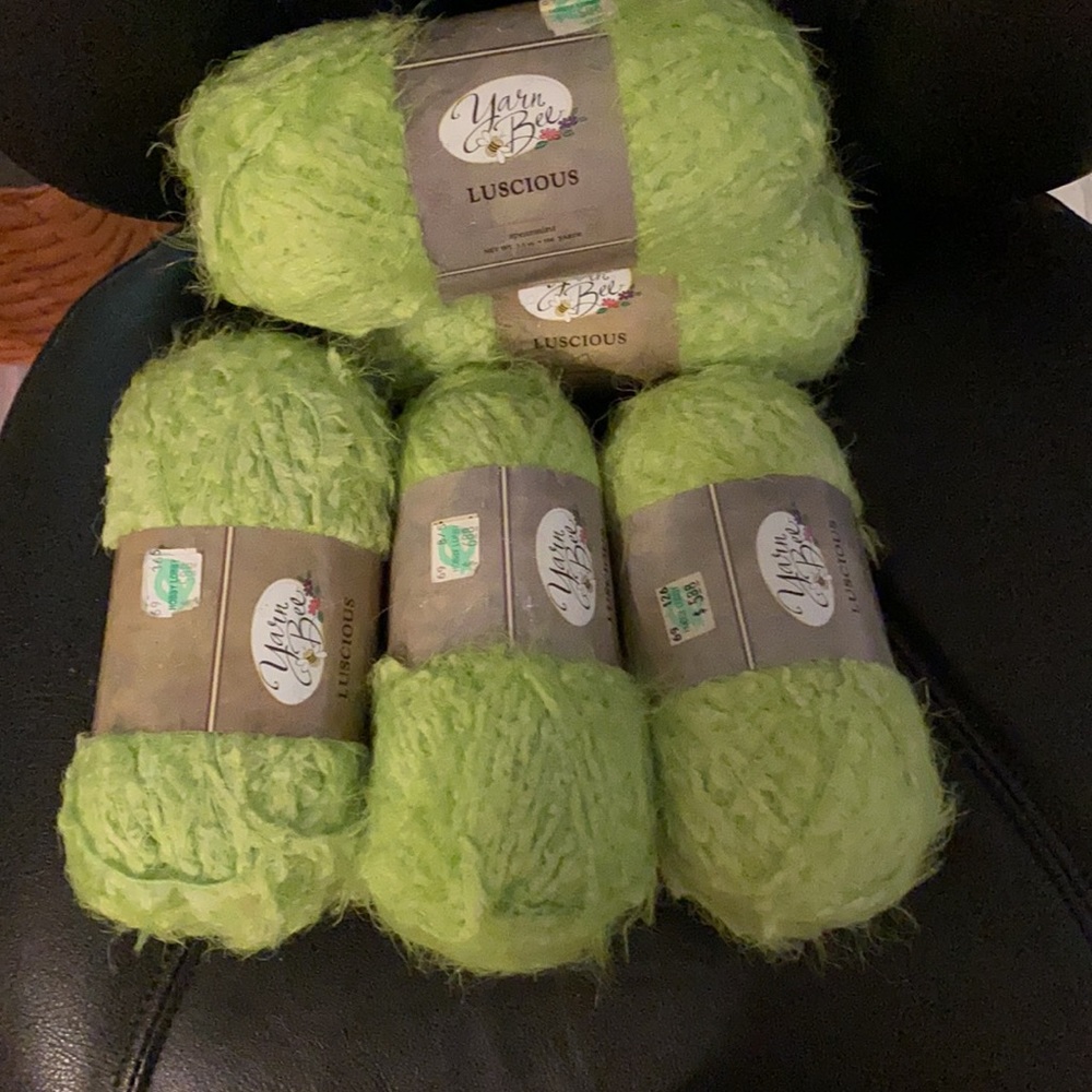Yarn bee luscious yarn